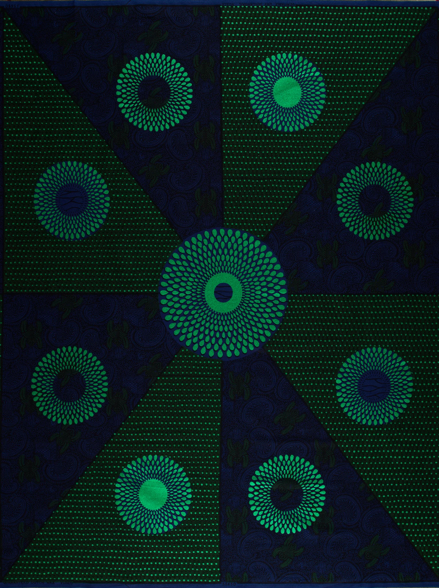 Sky Wax | VL55650.144 | Emerald Green Embellished - Image 4