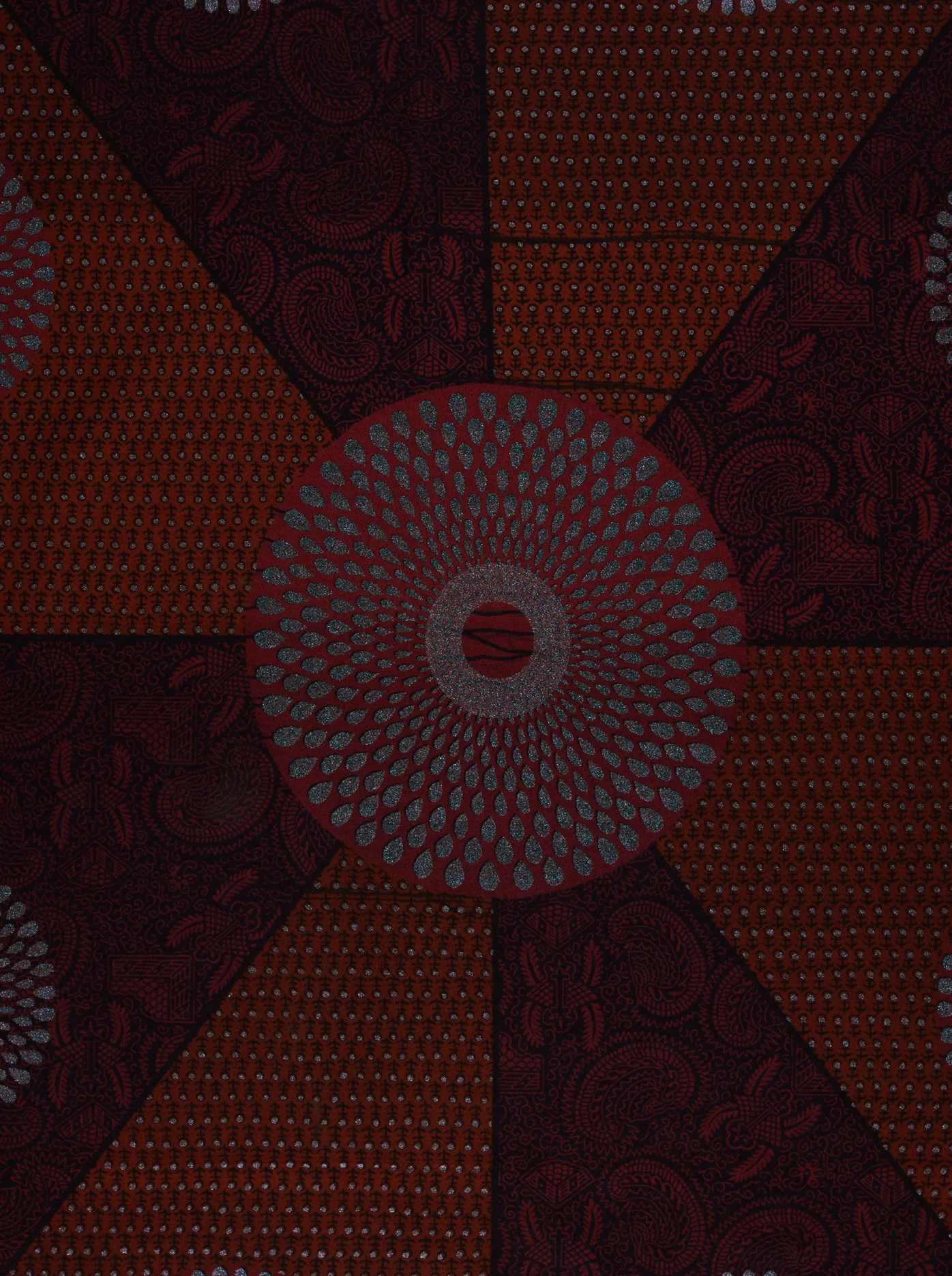 Sky Wax | VL55650.148 | Red-Green Pearl Embellished - Image 3
