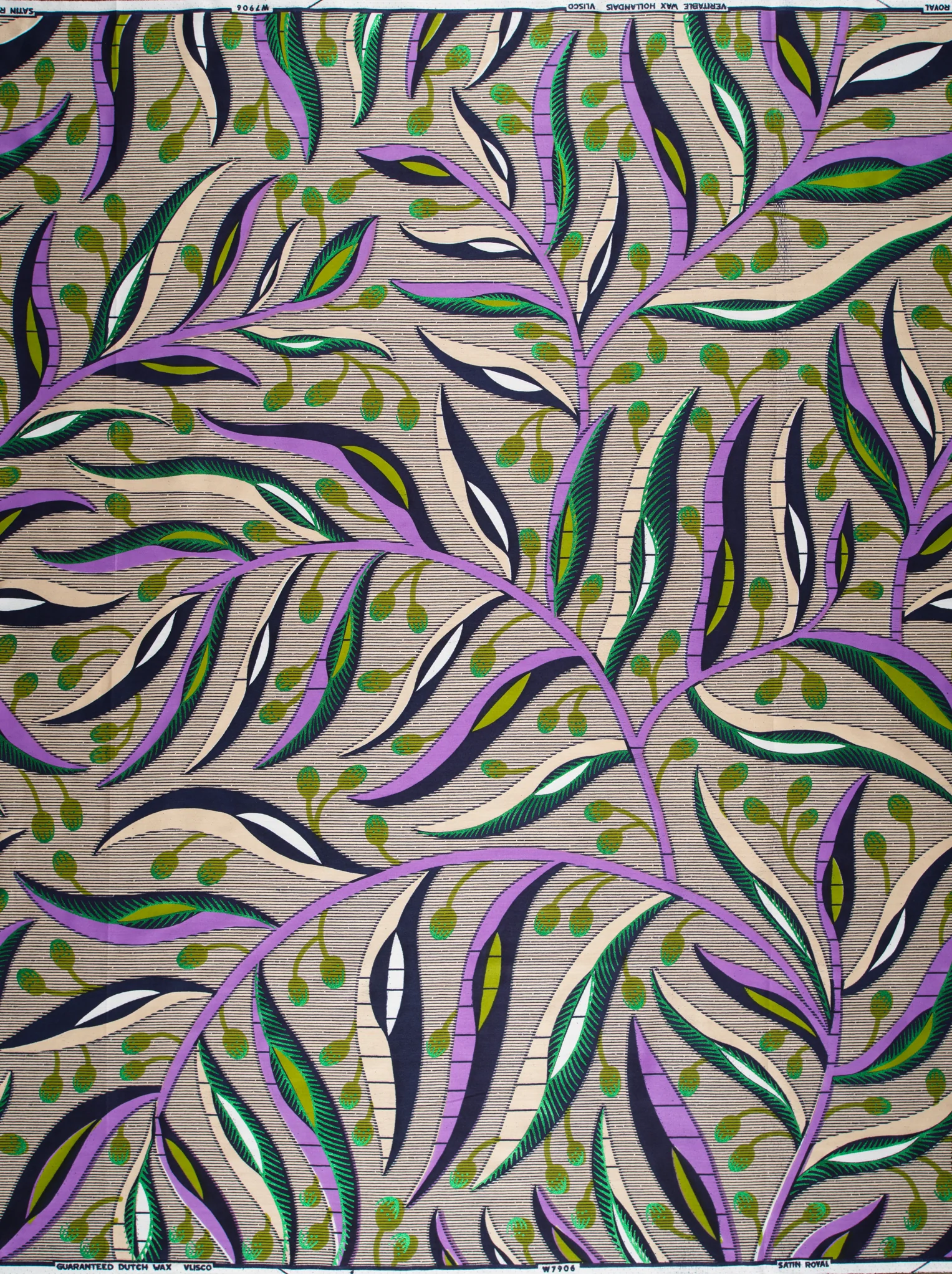 Satin Royal | VLW7906.005 | Emerald Green Embellished - Image 4